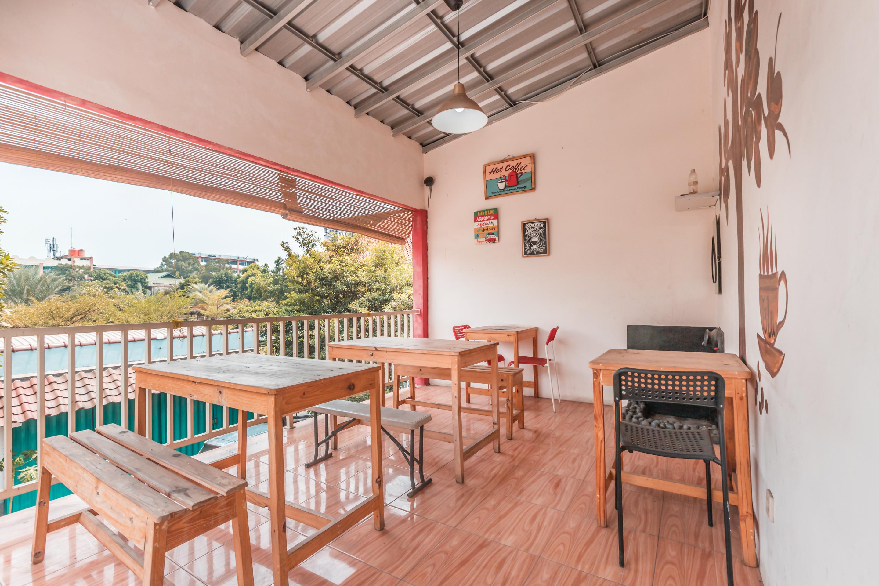 Oyo 1555 Unik Guesthouse Syariah Jacarta Exterior foto